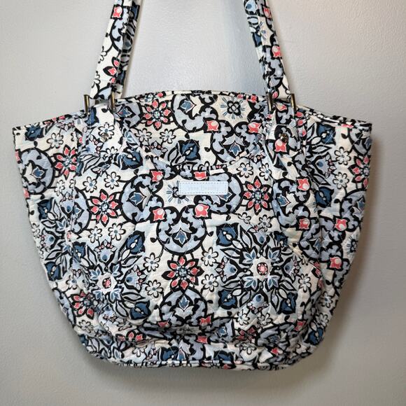 Vera Bradley Lisbon Medallion Floral Print Glenna Tote Bag Purse - Picture 2 of 9